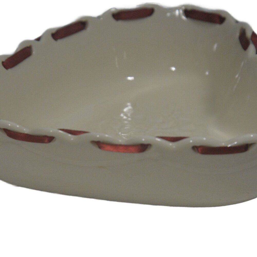 Longaberger Sweetest Heart Dish Ivory Ceramic Bowl with Pierced Ribbon Edge - Picture 7 of 10